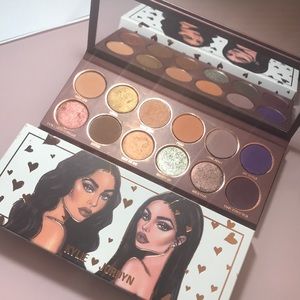 Kylie X Jordyn Eyeshadow palette